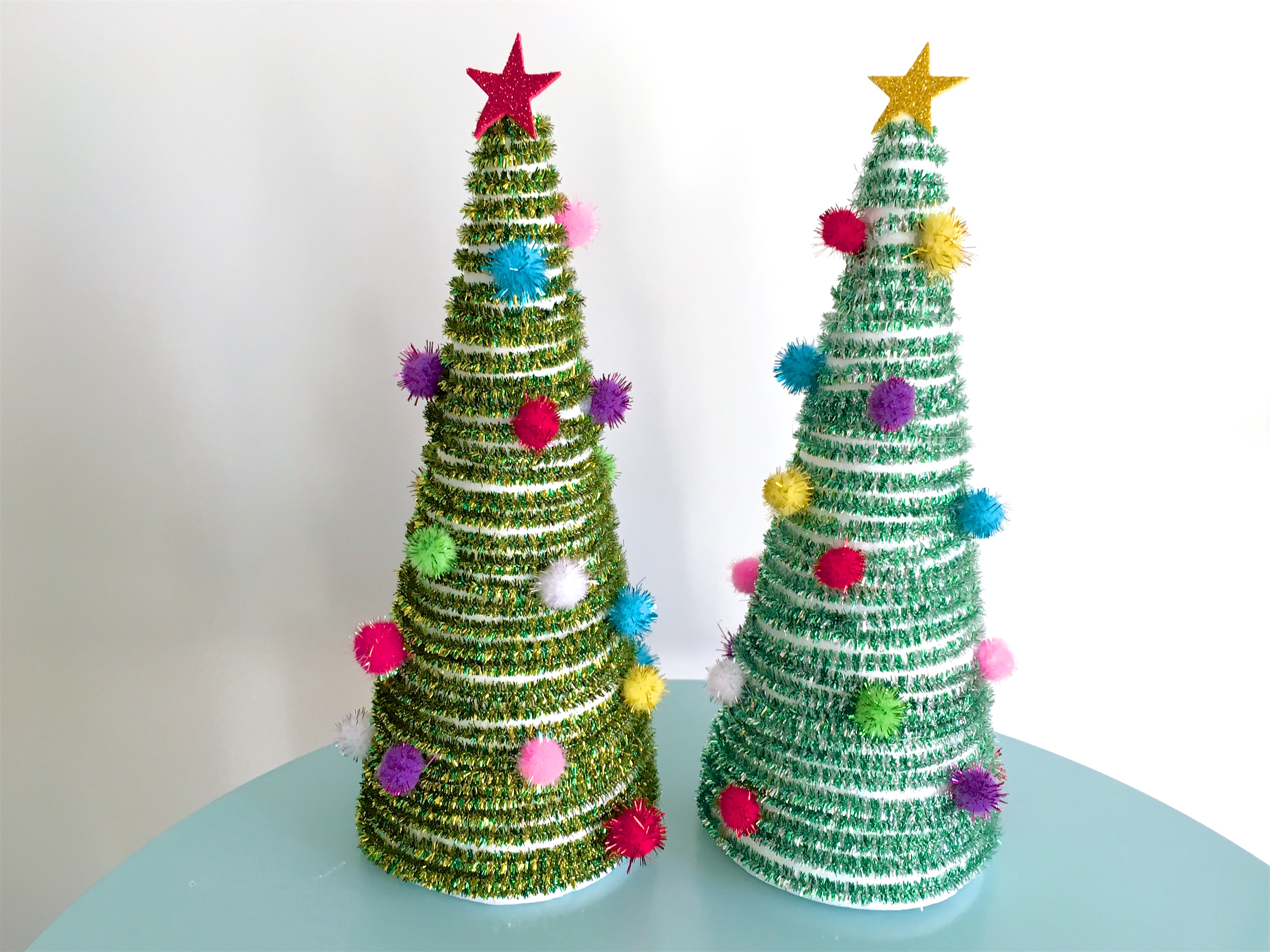 SUPVOX 12 Piezas Cono de Espuma Poliestireno para Manualidades Árbol de Navidad Diy para Bricolaje Decoración de Fiesta de Navidad Boda Proyectos 